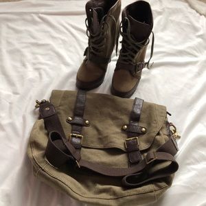 💕Sale💕Aldos Boots with matching satchel bag